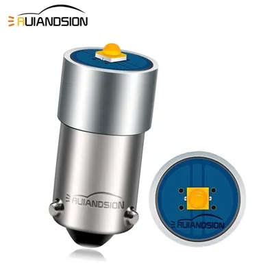 Vad är det för fel på att bilens blinkers är på och av